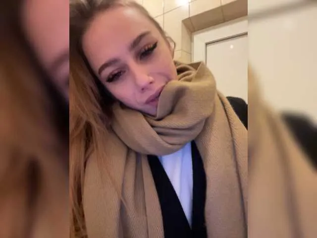Live sex webcam photo for PrettyKatea #272293557
