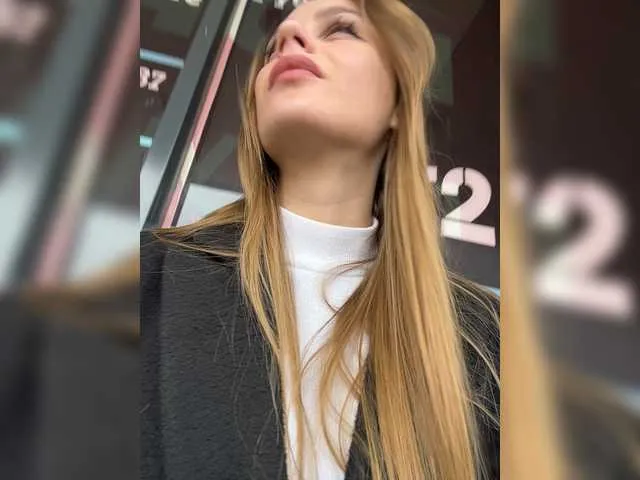 Live sex webcam photo for PrettyKatea #272929298