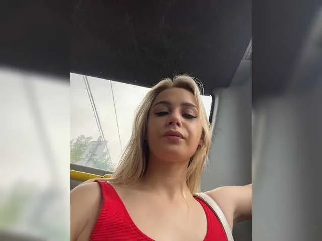 Live sex webcam photo for PrettyKatea #273623490