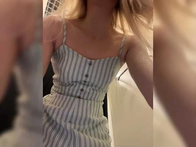 Live sex webcam photo for PrettyKatea #273644820