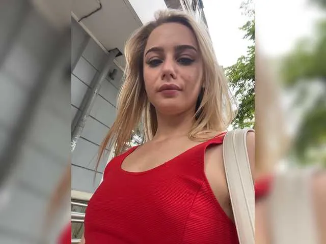 Live sex webcam photo for PrettyKatea #273720756