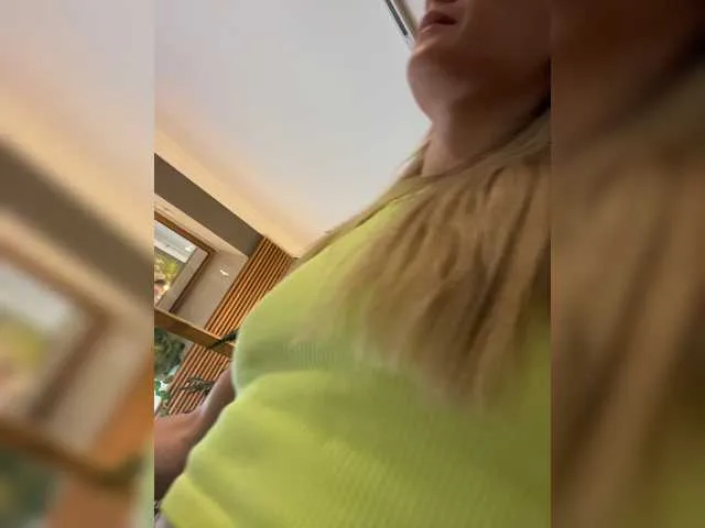 Live sex webcam photo for PrettyKatea #273823031
