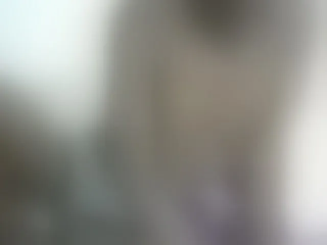 Live sex webcam photo for PrettyOne1 #293350832