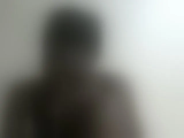 Live sex webcam photo for PrettyOne1 #293355950