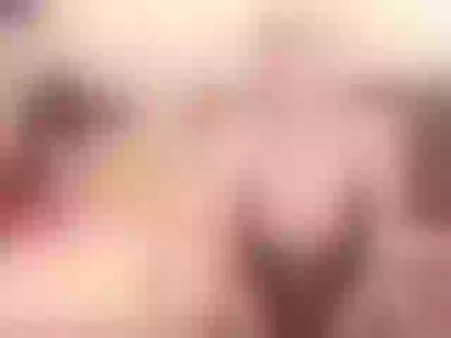 Live sex webcam photo for PrettySofi1 #276732440
