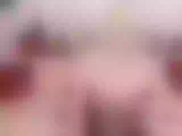 Live sex webcam photo for PrettySofi1 #284923126