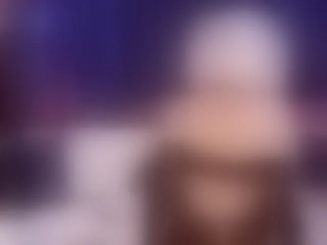 Live sex webcam photo for PrettySofi1 #293618570