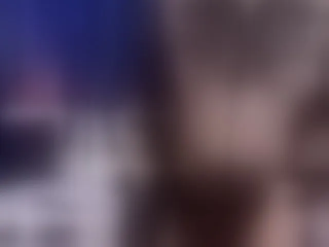 Live sex webcam photo for PrettySofi1 #293790451