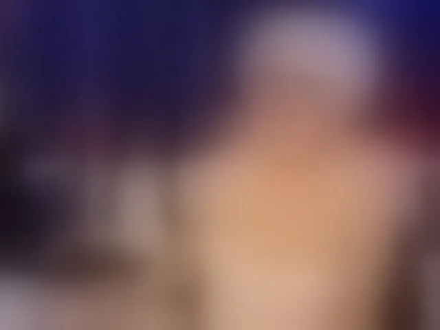 Live sex webcam photo for PrettySofi1 #294212719