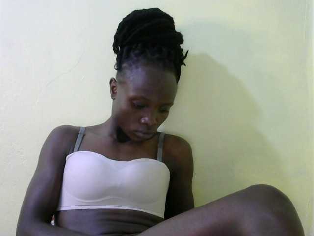 Live sex webcam photo for Prettyebony2 #292231440