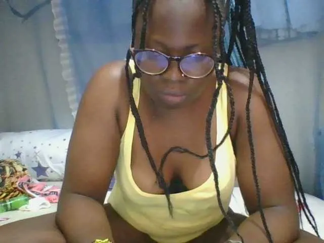 Live sex webcam photo for Prettyface24 #288050166