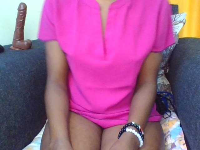 Live sex webcam photo for Prettylittlemuffin #291517261