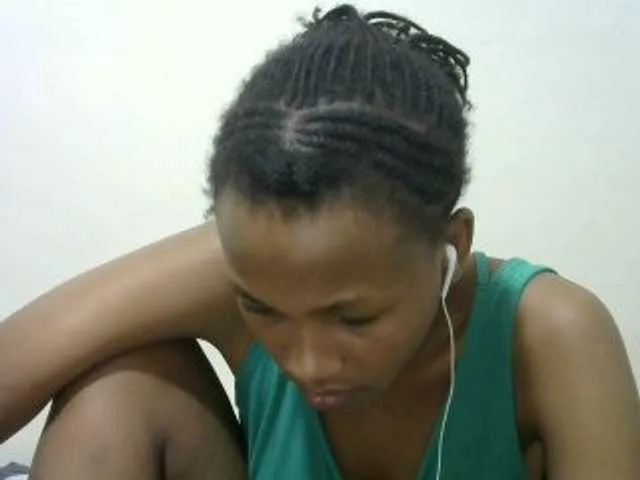 Live sex webcam photo for prettyqueen1 #276671134