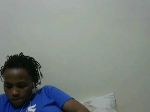 Live sex webcam photo for prettyqueen1 #276875268