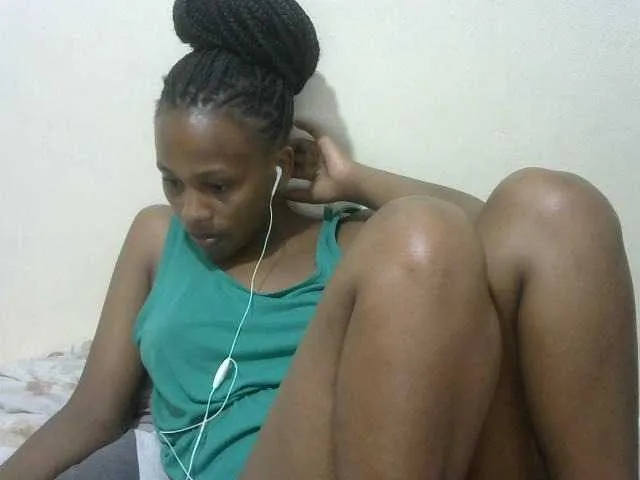 Live sex webcam photo for prettyqueen1 #277080347