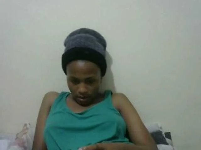 Live sex webcam photo for prettyqueen1 #277228782