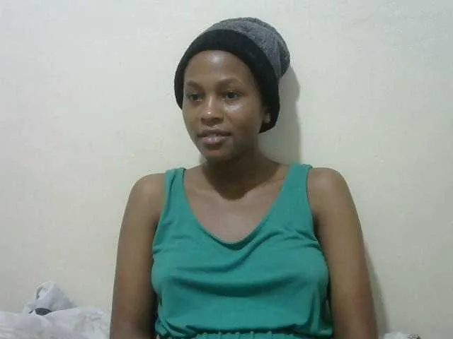 Live sex webcam photo for prettyqueen1 #277233021