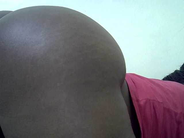 Live sex webcam photo for Prettyrennie #290783203