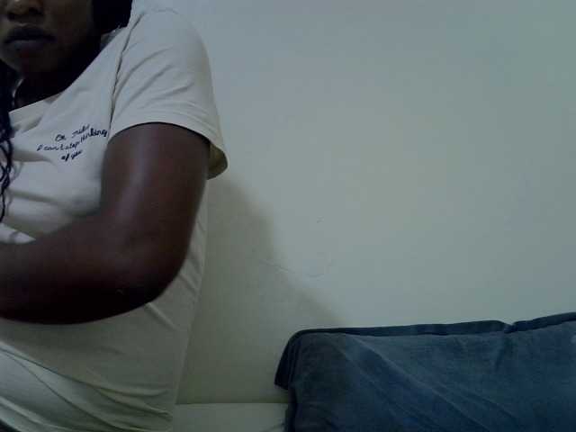 Live sex webcam photo for Prettyrennie #290857512