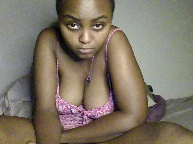 Live sex webcam photo for Prettyval #293196739