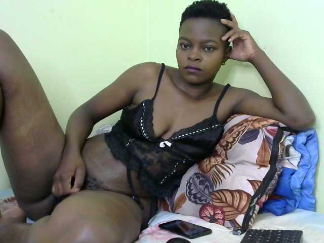 Live sex webcam photo for Prettyvish #277569214