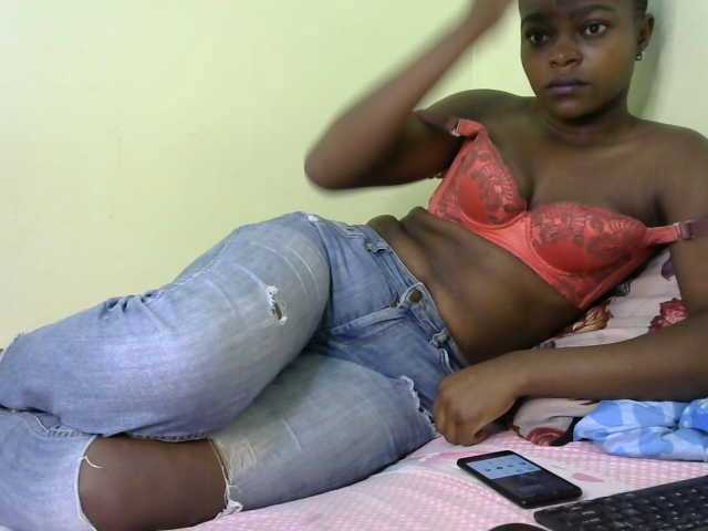 Live sex webcam photo for Prettyvish #277616029