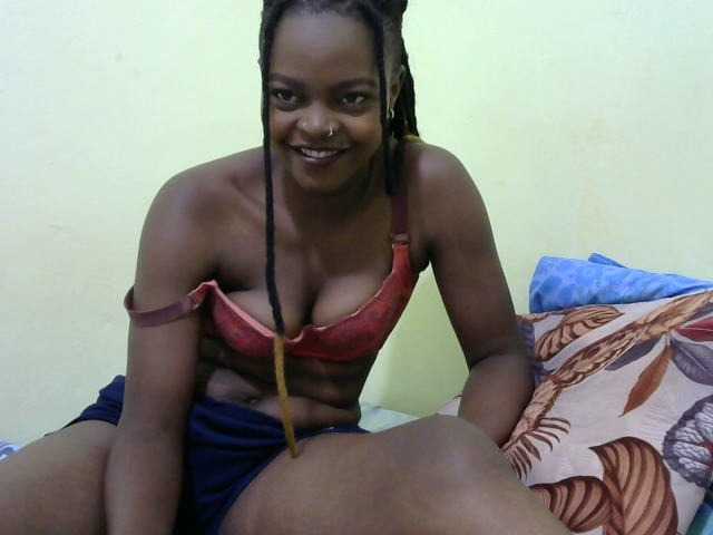 Live sex webcam photo for Prettyvish #277776488