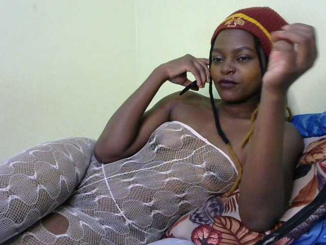 Live sex webcam photo for Prettyvish #277787132