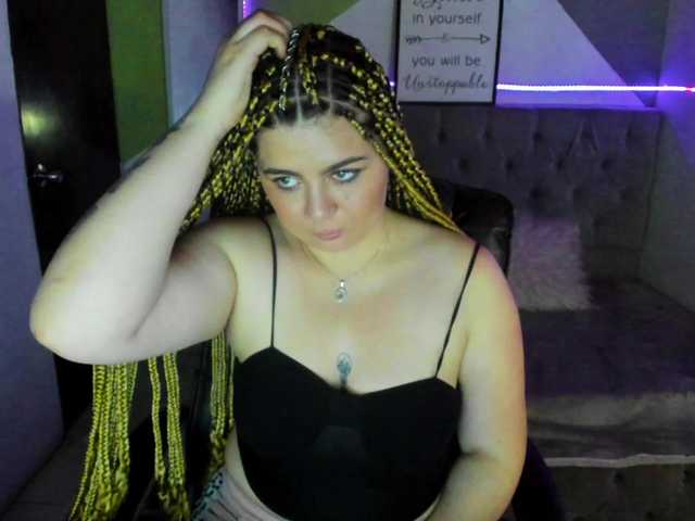 Live sex webcam photo for Princesqueen #272234422