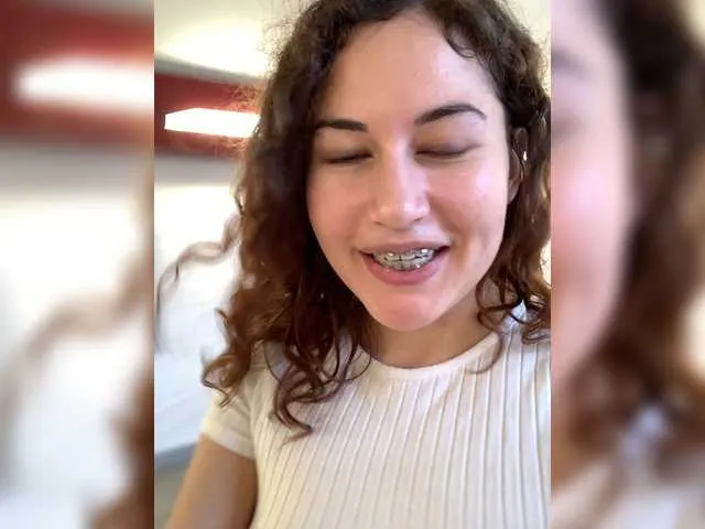 Live sex webcam photo for Princess-Dia #273939849