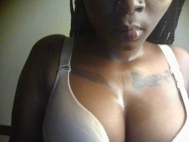 Live sex webcam photo for Princess333 #294279716