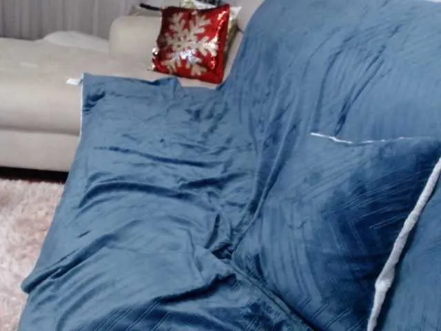 Live sex webcam photo for PrincessReyna #272542434