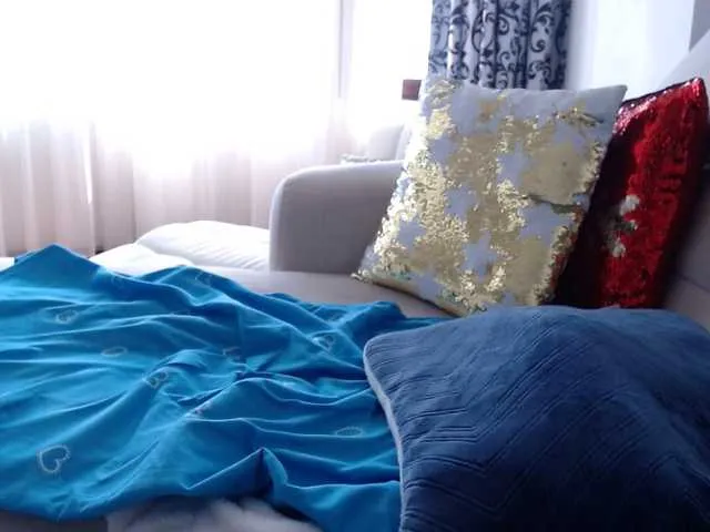 Live sex webcam photo for PrincessReyna #273526190