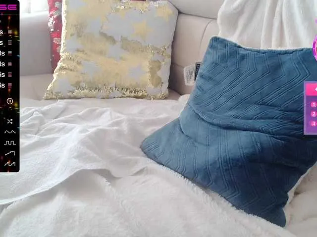 Live sex webcam photo for PrincessReyna #274504146