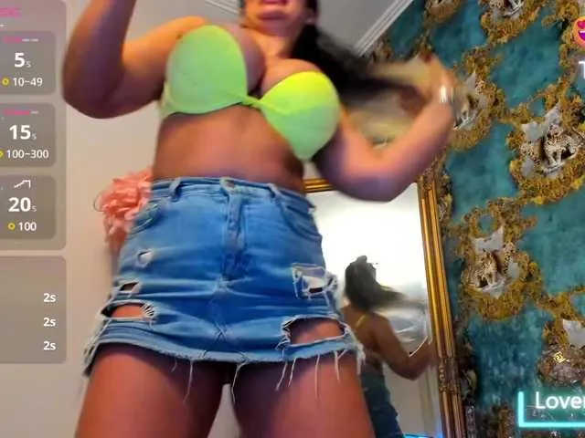 Live sex webcam photo for PrincessReyna #290175281