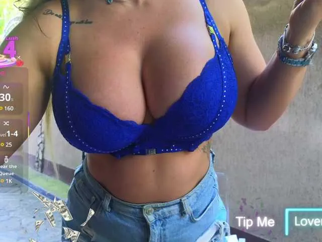 Live sex webcam photo for PrincessReyna #291250886