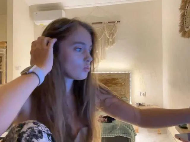 Live sex webcam photo for PrincessValeri #291446836