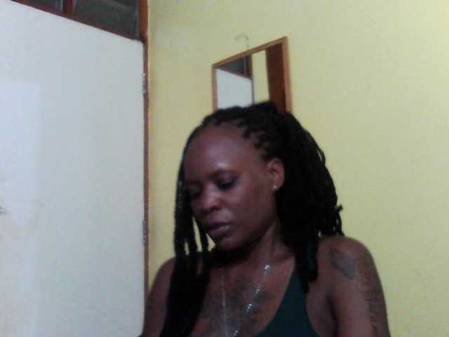 Live sex webcam photo for Princessmiles #291154289