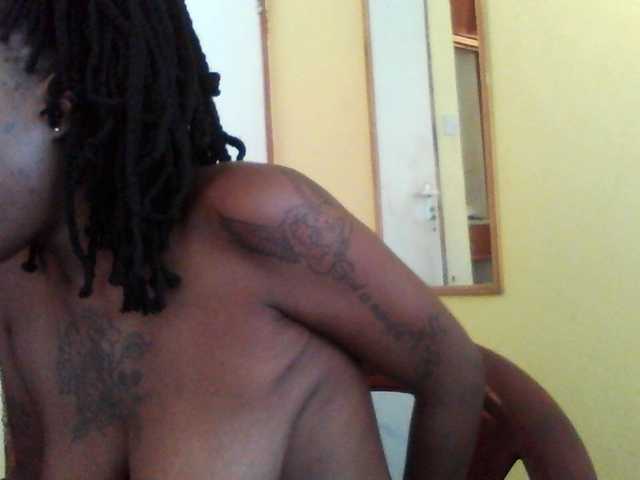 Live sex webcam photo for Princessmiles #291424448