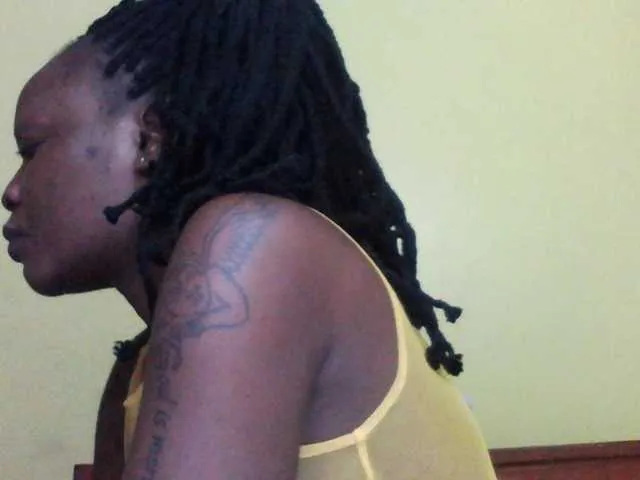 Live sex webcam photo for Princessmiles #291531508