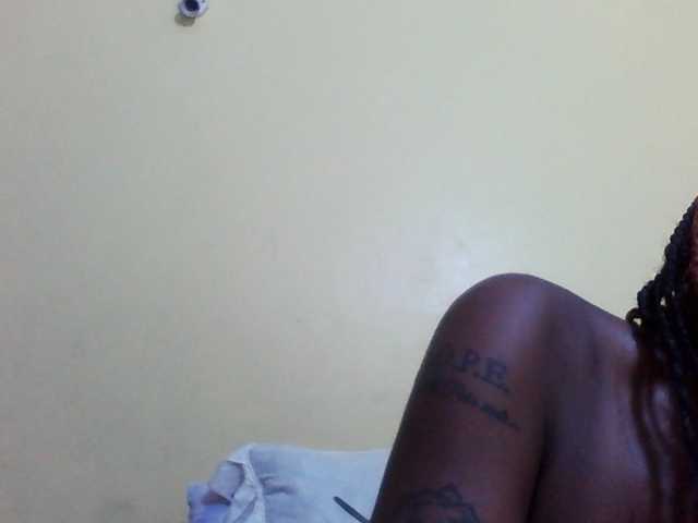 Live sex webcam photo for Princessmiles #291558673