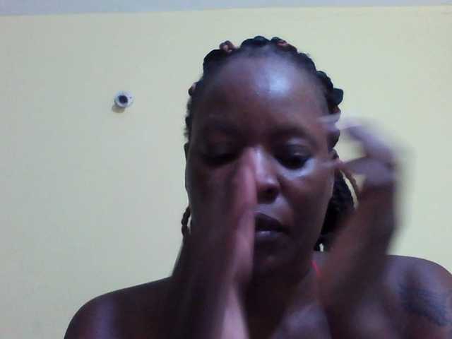 Live sex webcam photo for Princessmiles #291570556