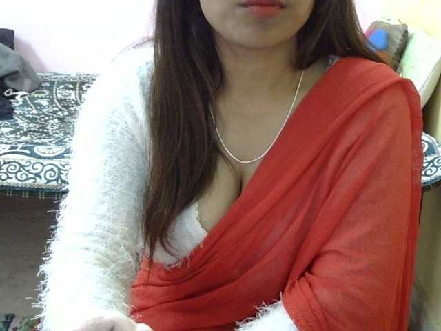 Live sex webcam photo for Priya10 #277488117