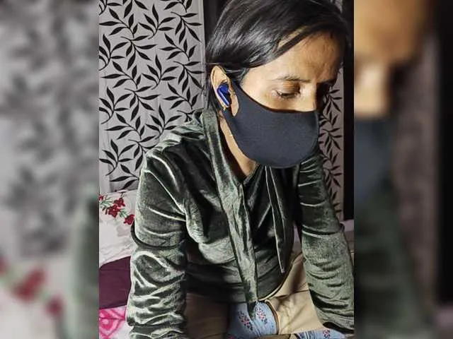 Live sex webcam photo for Priyaverma111 #277222263