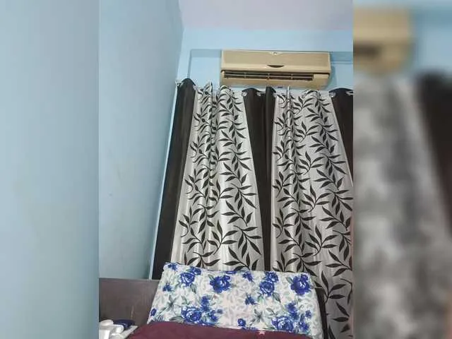 Live sex webcam photo for Priyaverma111 #290814941