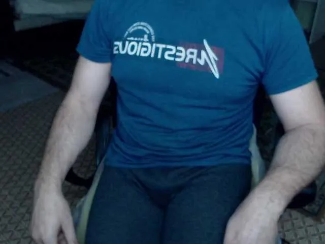 Live sex webcam photo for Promitei9 #292383699