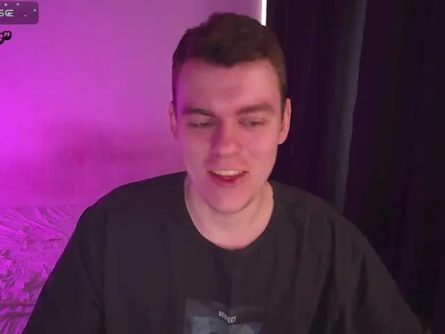 Live sex webcam photo for ProudMe #277944712