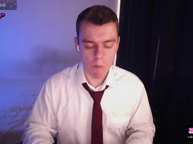 Live sex webcam photo for ProudMe #277969831