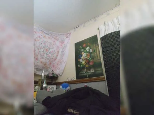 Live sex webcam photo for Prurient-Gem #273643246