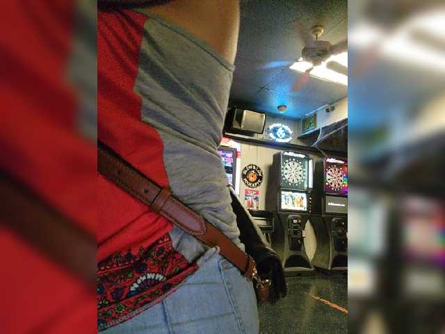 Live sex webcam photo for Prurient-Gem #276527600